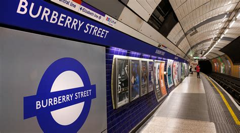 burberry train station stunt